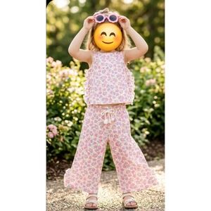 Nanette pink and white floral baby girl playset with matching sunglasses Sz 5‎